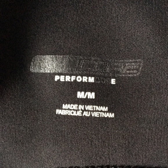 Express Core Performance Workout Set - Picture 2 of 6